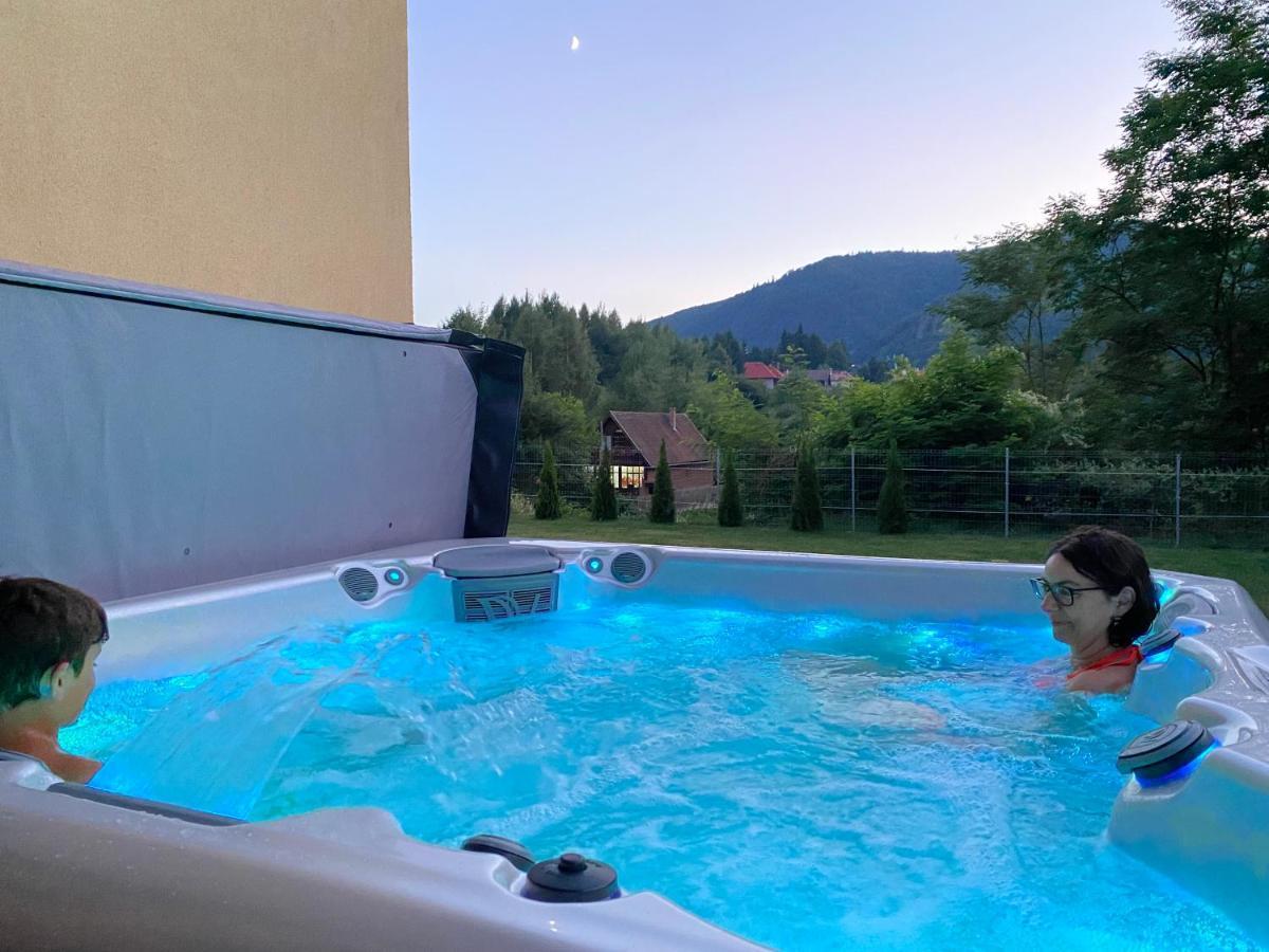 Strada Tiszas Vacation House Бэиле-Тушнад Экстерьер фото